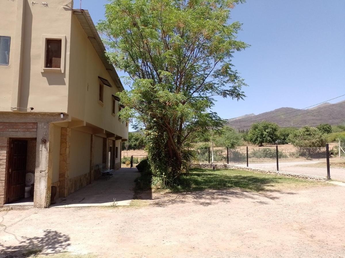 Hostal Los Faroles Chicoana ภายนอก รูปภาพ