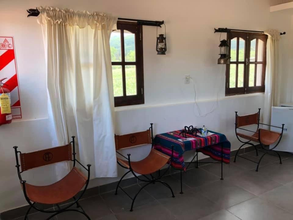 Hostal Los Faroles Chicoana ภายนอก รูปภาพ